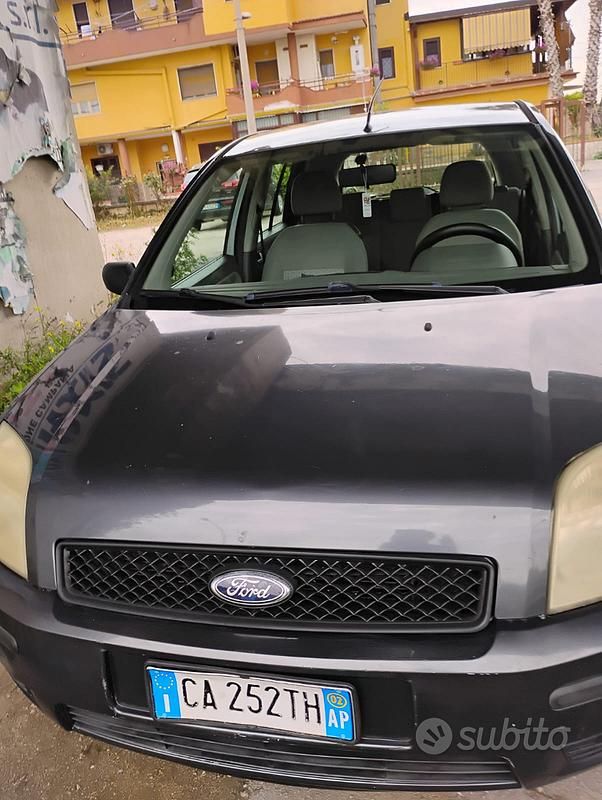 Usata Ford Fusion 2006 Grigio Utilitaria