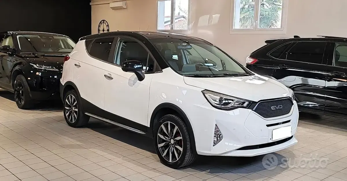 Usata EVO Evo 4 115 CV (84 kW) 2022 Bianco SUV