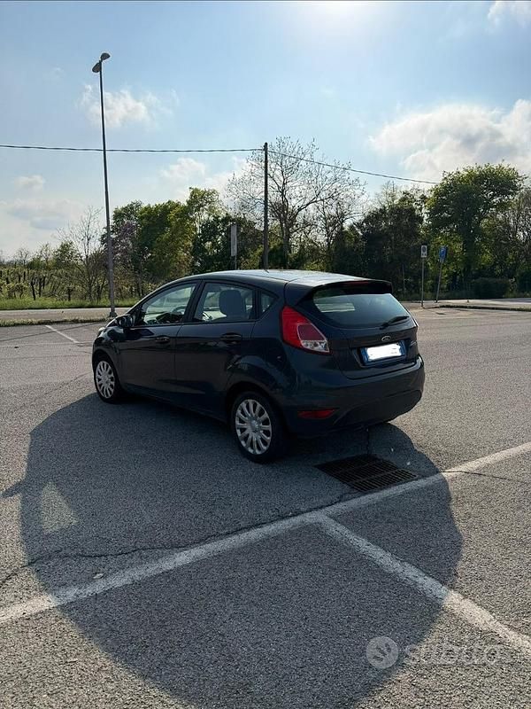 Occasion Ford Fiesta 95 ch (69 kW) 2015 Berline