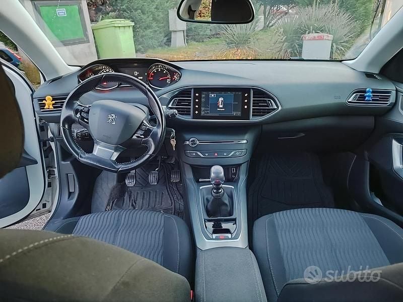 Usata Peugeot 308 SW 150 CV (110 kW) 2015 Bianco Station wagon