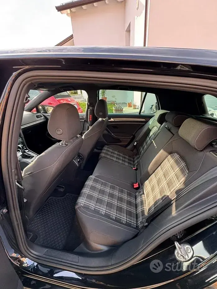 Usata VW Golf VIII GTD 184 CV (135 kW) 2022 Nero Berlina