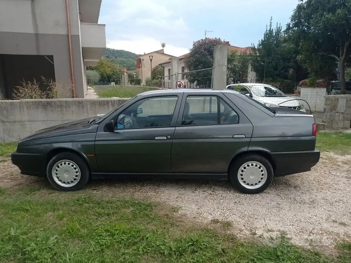 Usata Alfa Romeo 155 116 CV (85 kW) 1993 Berlina