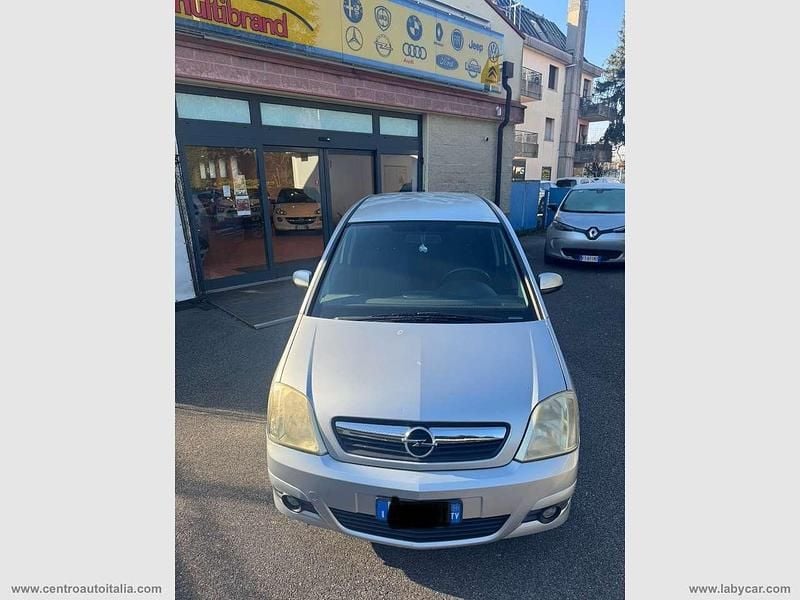 Usata Opel Meriva Cosmo 90 CV (66 kW) 2009 Grigio Monovolume