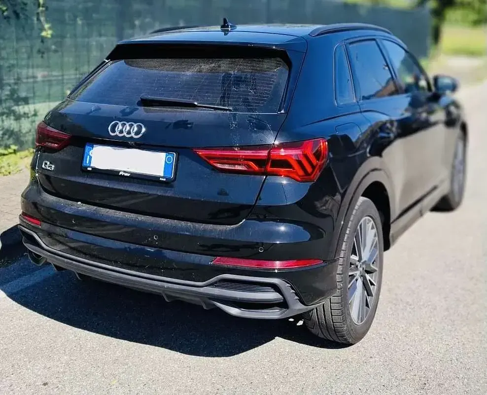 Usata Audi Q3 Ambiente 150 CV (110 kW) 2022 Nero SUV