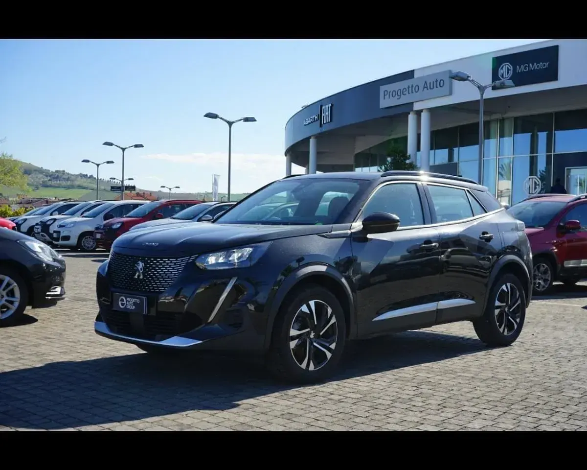 Usata Peugeot 2008 Allure 131 CV (96 kW) 2020 SUV