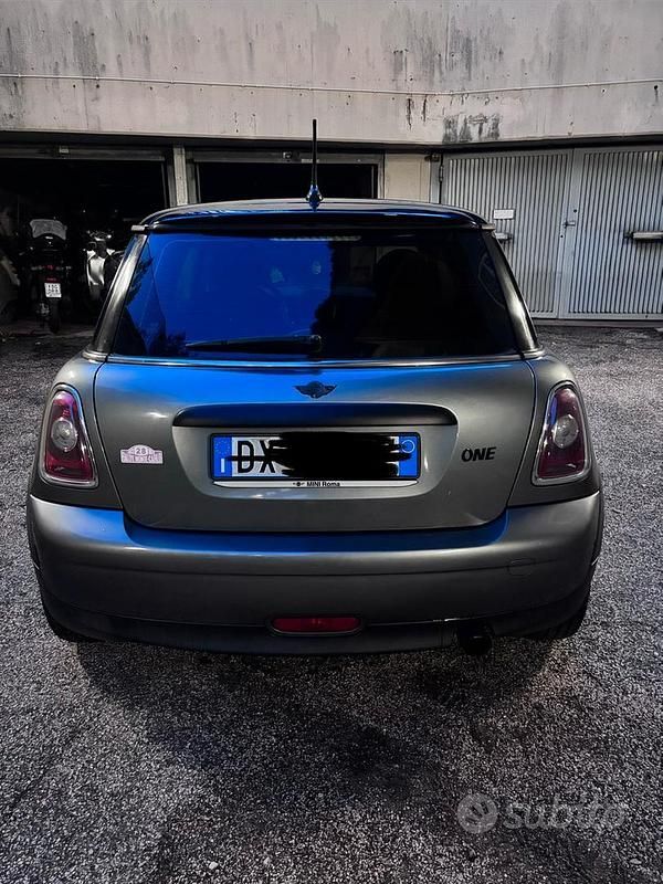 Usata Mini ONE 75 CV (55 kW) 2009 Grigio Utilitaria