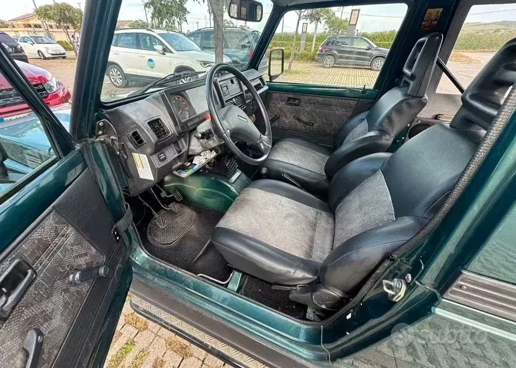 Usata Suzuki Samurai 69 CV (50 kW) 1999 Verde SUV