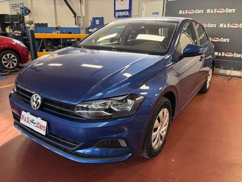Blu/azzurro Usata 2018 VW Polo Trendline Tre volumi | 10.990 € (Buon prezzo) - Immagine 1/4