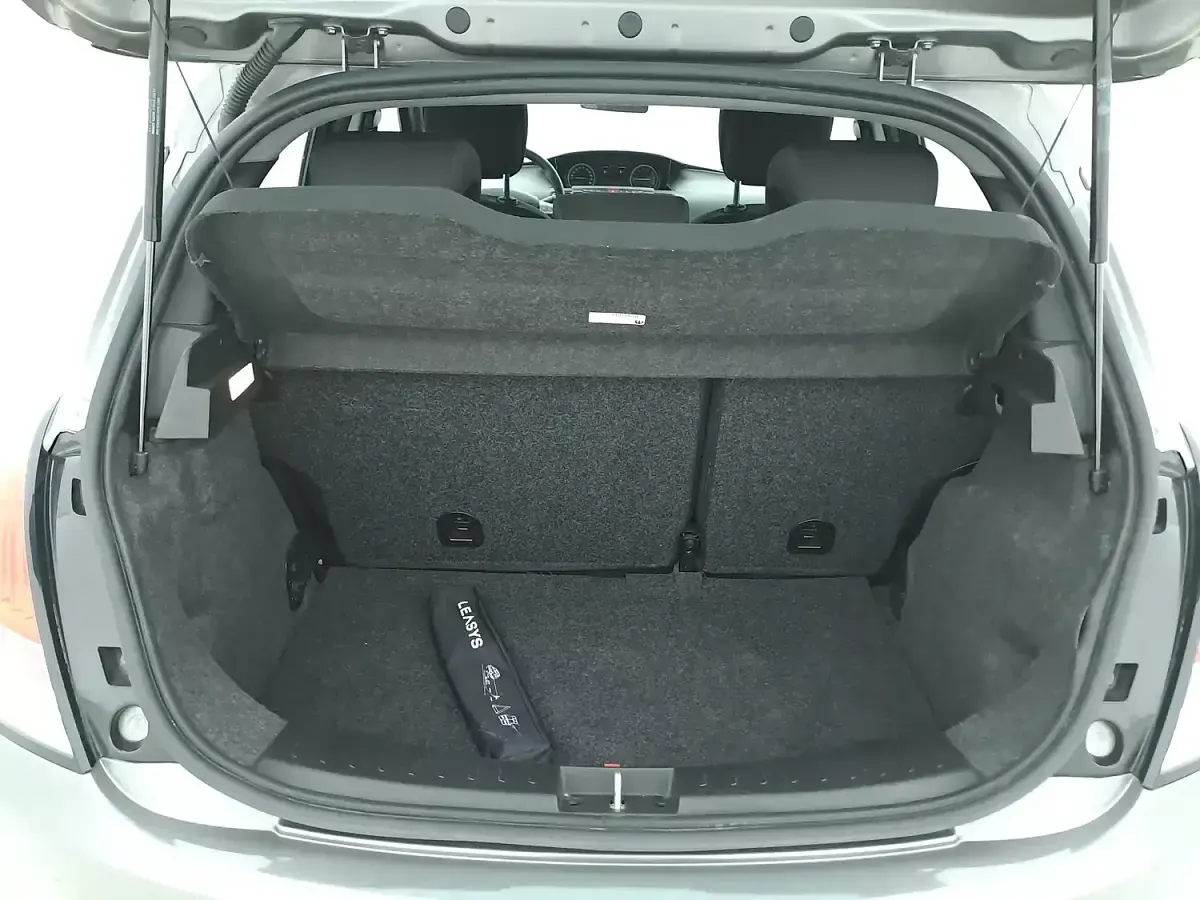 Usata Lancia Ypsilon Silver 70 CV (51 kW) 2022 Grigiogrigio Utilitaria