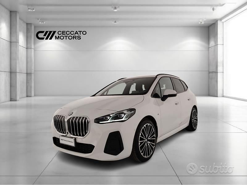 Usata BMW 218 Active Tourer Comfort Edition 150 CV (110 kW) 2024 Bianco Monovolume