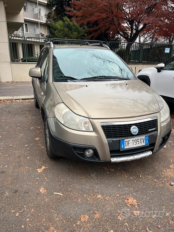 Usata 2007 Fiat Sedici SUV | 2500 € (Buon prezzo) - Immagine 1/4