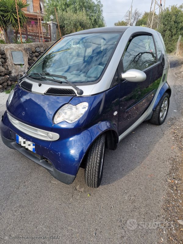 Usata 2003 Smart ForTwo Coupé Due volumi | 2300 € (Buon prezzo) - Immagine 1/4
