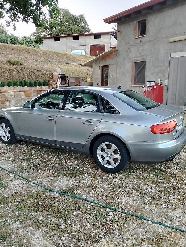 Usata Audi A4 143 CV (105 kW) 2008 Grigio Berlina