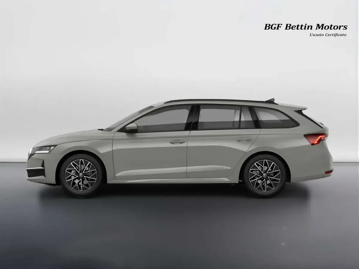 Nuova Skoda Octavia Selection 116 CV (85 kW) 2026 Grigio acciaio Station wagon