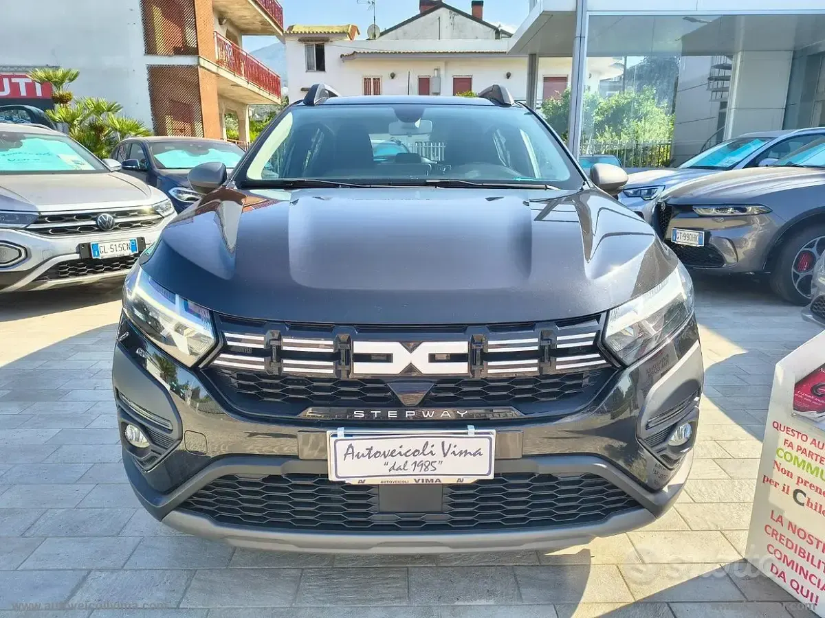 Usata Dacia Sandero Expression 101 CV (74 kW) 2023 Nero Berlina