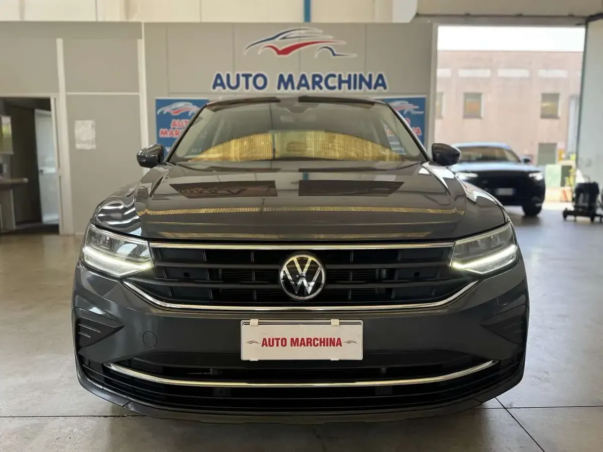 Usata VW Tiguan Life 150 CV (110 kW) 2021 Grigio SUV
