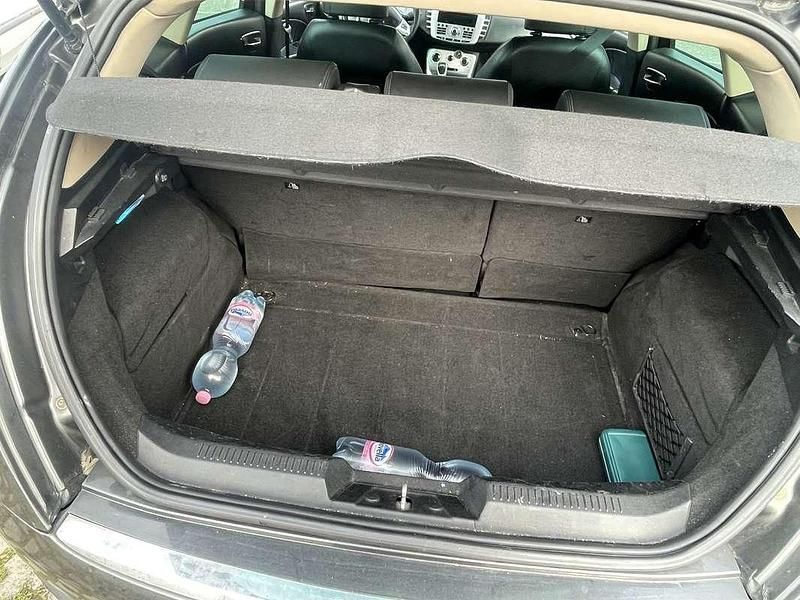 Usado Lancia Delta 120 CV (88 kW) 2011 Utilitario