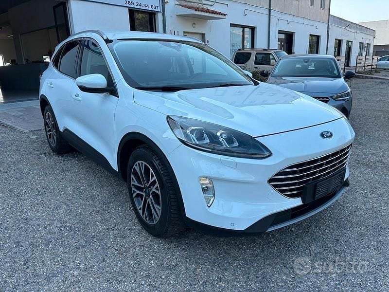 Usata Ford Kuga Titanium 120 CV (88 kW) 2021 Bianco SUV