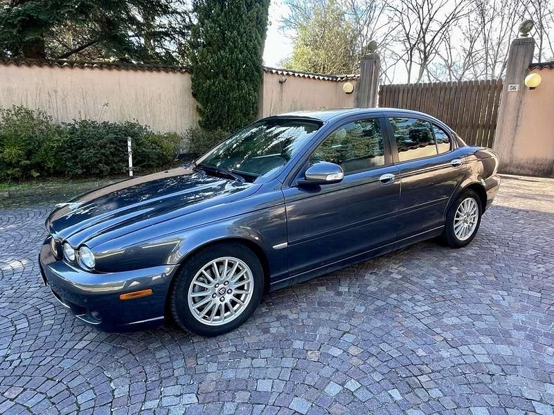 Usata Jaguar X-type Premium Luxury 145 CV (106 kW) 2009 Berlina