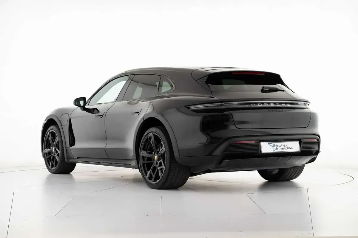 Usata Porsche Taycan 4 Cross Turismo Cross Turismo 139 kW (190 CV) 2023 Nero Station wagon
