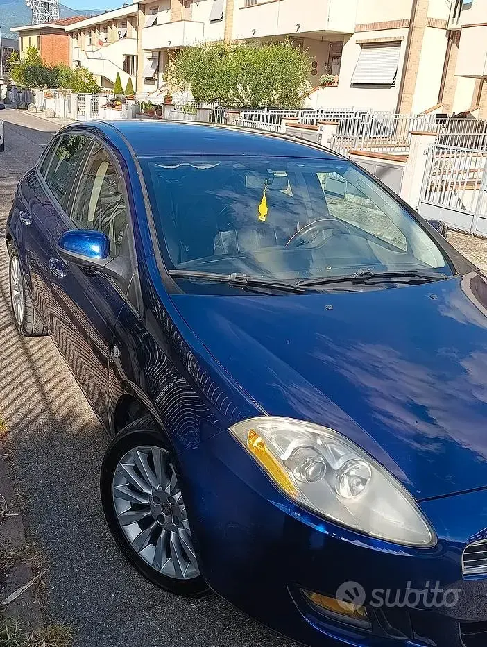 Usata Fiat Bravo 120 CV (88 kW) 2007 Bluazzurro Utilitaria