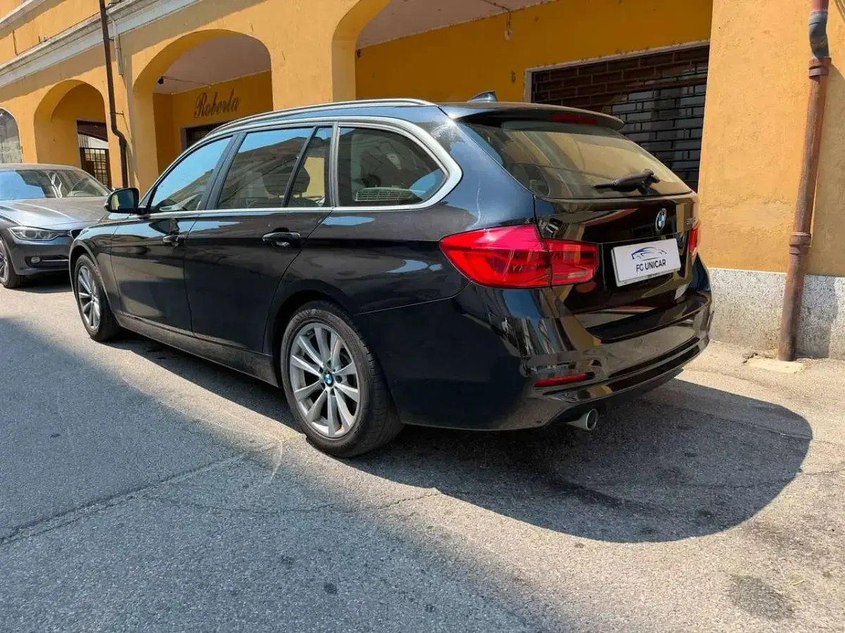 Usata BMW 318 150 CV (110 kW) 2018 Nero Station wagon