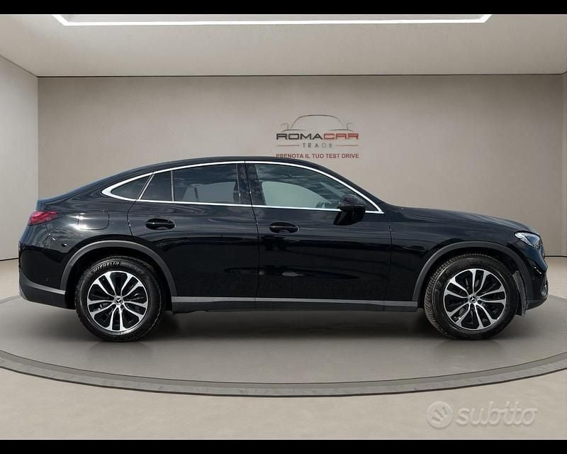 Begagnad Mercedes GLC220 Advanced Plus 197 HK (144 kW) 2023 Svart Sportkupé