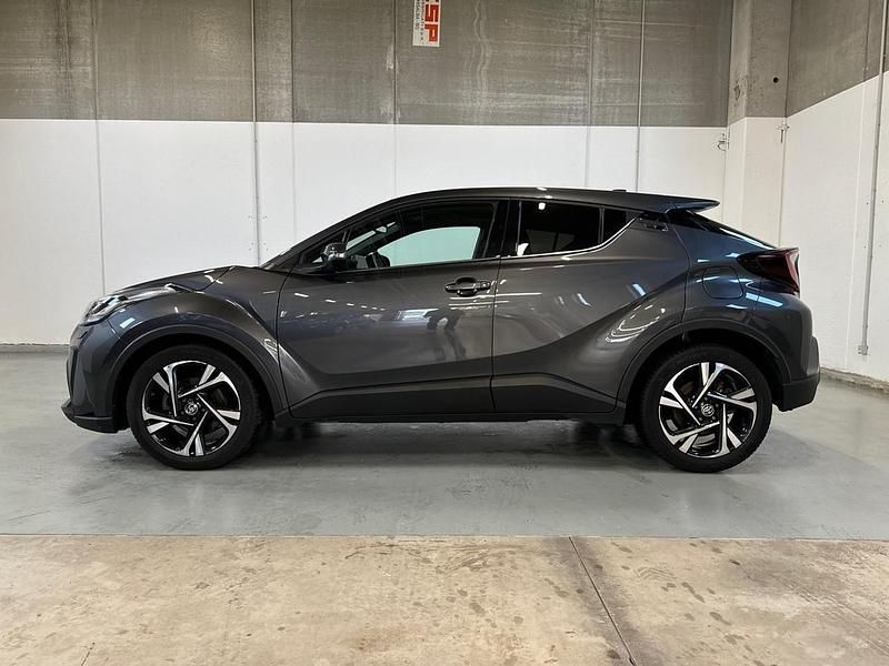 Gebraucht Toyota C-HR 122 PS (89 kW) 2023 Grau SUV
