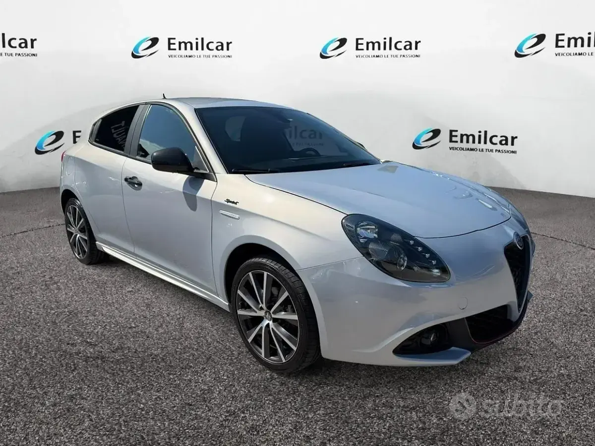 Usata Alfa Romeo Giulietta 120 CV (88 kW) 2020 Grigio Utilitaria