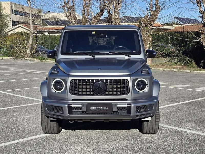 Usata Mercedes G400 AMG line 330 CV (242 kW) 2023 Selenite grey SUV