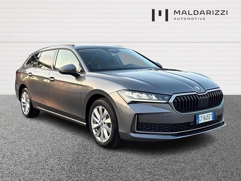 Usata Skoda Superb Selection 150 CV (110 kW) 2024 Grigio SUV