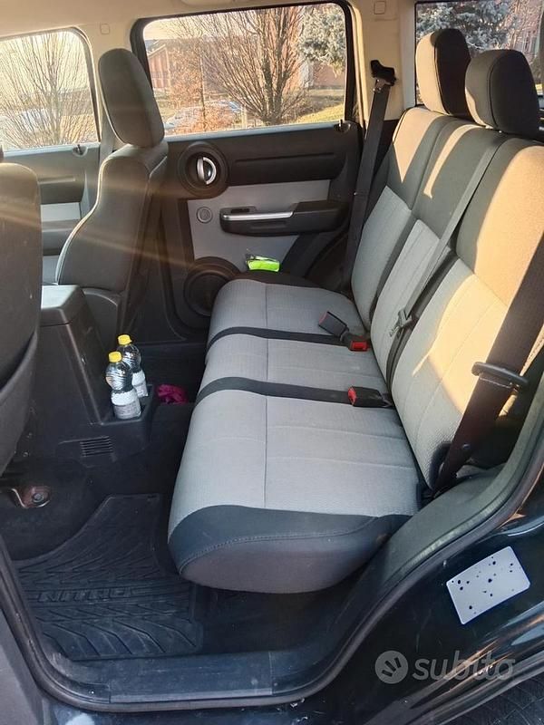 Usata Dodge Nitro 177 CV (130 kW) 2009 Nero SUV