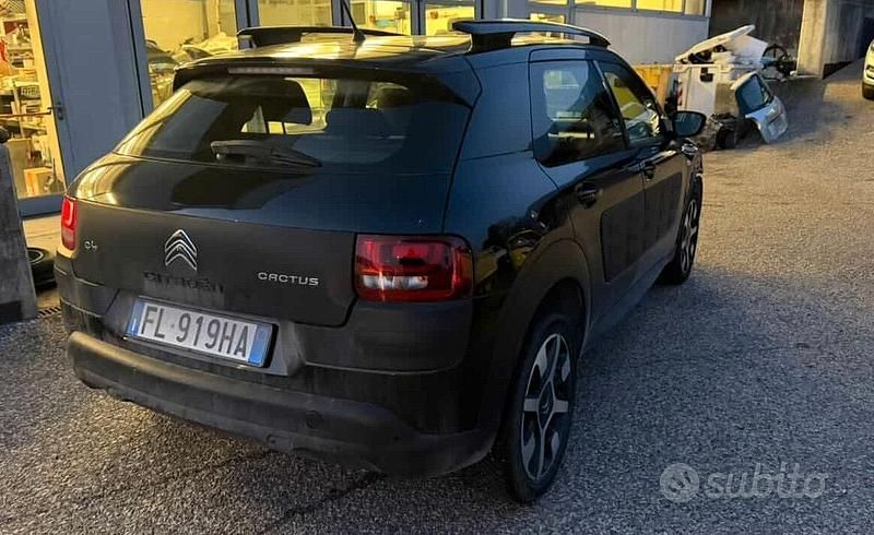 Usata Citroën C4 Cactus 99 CV (72 kW) 2017 Nero Utilitaria