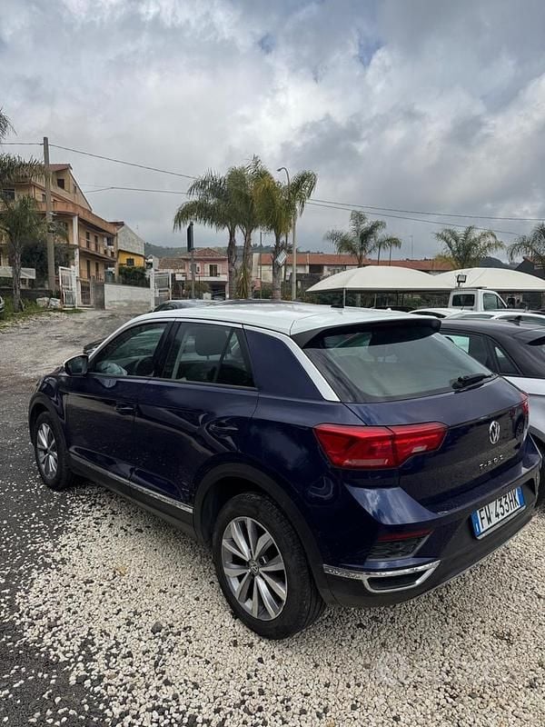 Usata VW T-Roc Style 115 CV (84 kW) 2019 Blu SUV