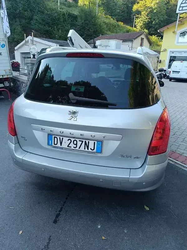 Usata Peugeot 308 SW Premium 109 CV (80 kW) 2009 Station wagon