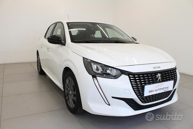 Usata Peugeot 208 Allure 101 CV (74 kW) 2022 Bianco Utilitaria