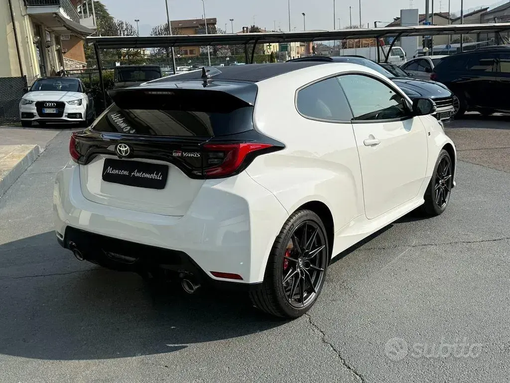 Brugt Toyota Yaris 261 HK (191 kW) 2024 Hvid Hatchback