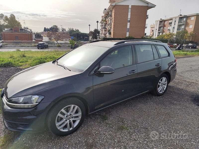 Usata VW Golf VII Business 116 CV (85 kW) 2018 Grigio Station wagon