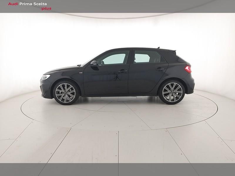 Usata Audi A1 Sportback S-Line 110 CV (80 kW) 2023 0e nero mito metallizzato Utilitaria