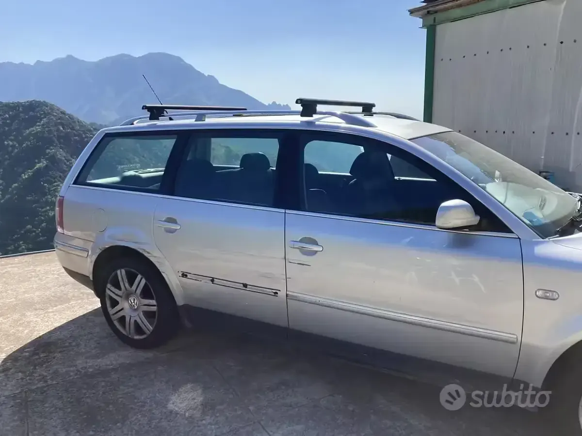 Usata VW Passat 90 CV (66 kW) 2002 Grigio Station wagon