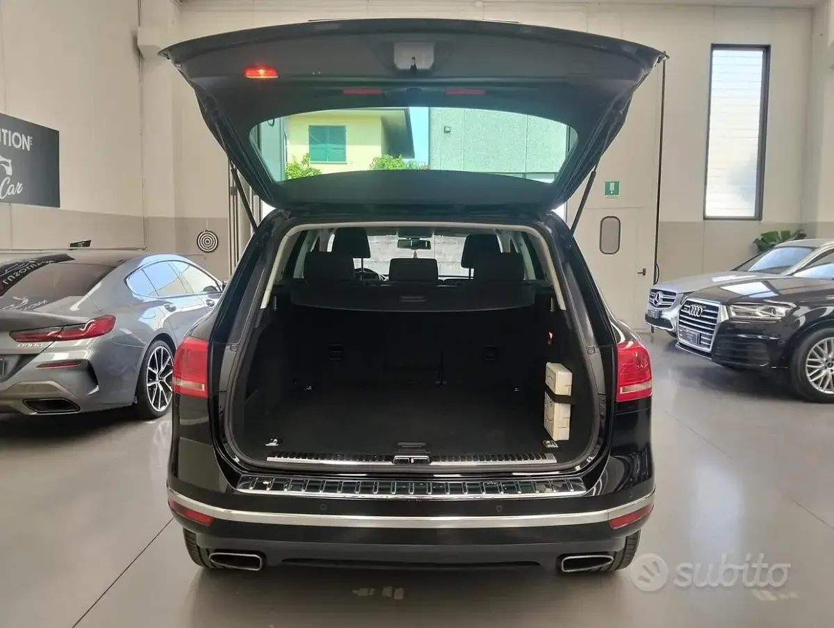 Usata VW Touareg Executive 204 CV (150 kW) 2016 Nero SUV