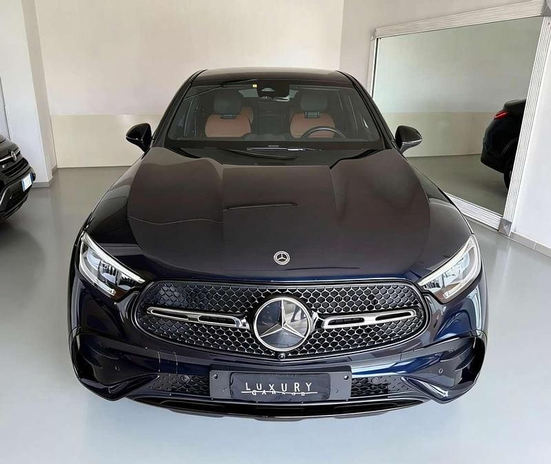 Usata Mercedes GLC220 AMG Line Premium 197 CV (144 kW) 2024 Blu/azzurro SUV