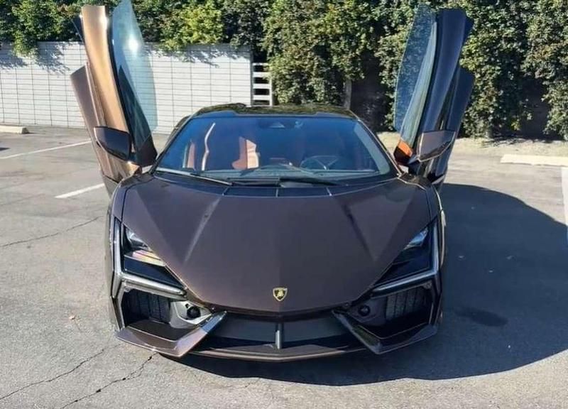 Nuova Lamborghini Revuelto 1014 CV (745 kW) 2025 Marrone Coupé