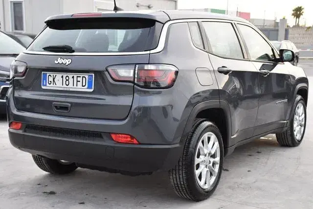 Usata Jeep Compass 131 CV (96 kW) 2022 Grigio SUV