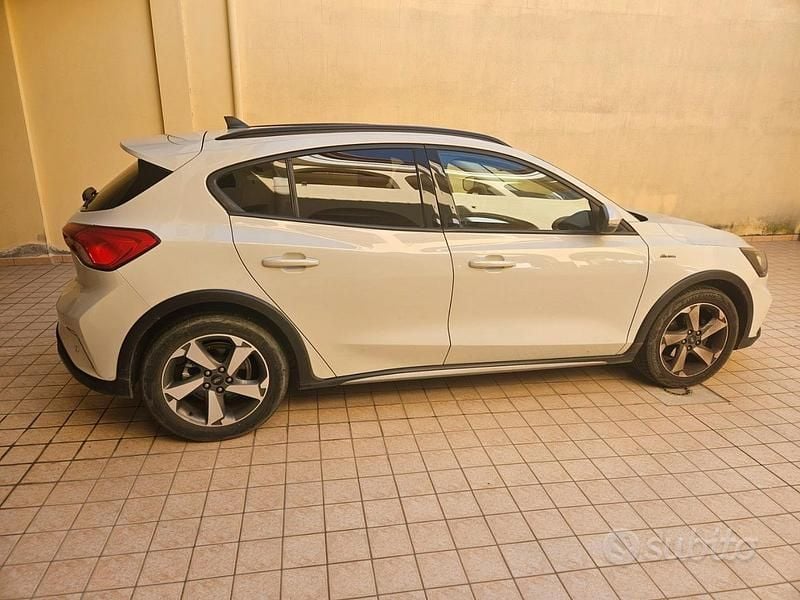 Usata Ford Focus Active 2021 Bianco Monovolume