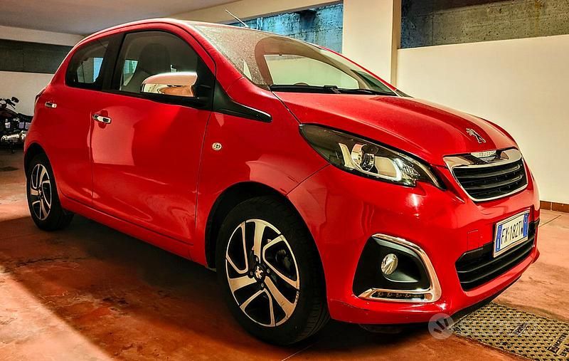 Usata Peugeot 108 Allure 72 CV (52 kW) 2018 Rosso Utilitaria