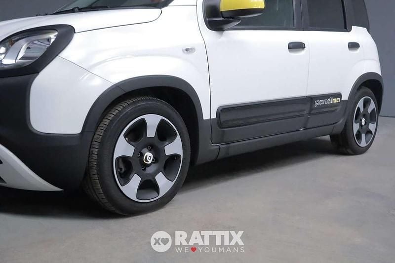 Usata Fiat Panda Cross Cross 69 CV (50 kW) 2025 White solid Utilitaria