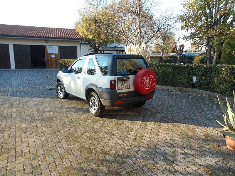 Usata Land Rover Freelander 103 CV (75 kW) 2000 Bianco SUV