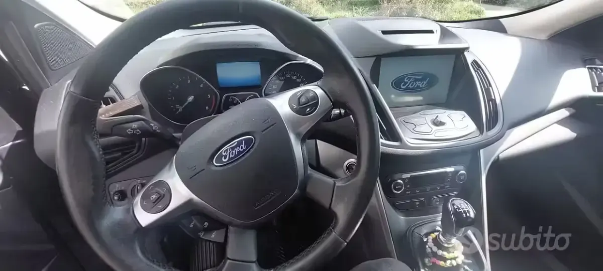 Begagnad Ford Kuga Titanium 120 HK (88 kW) 2016 Grå SUV