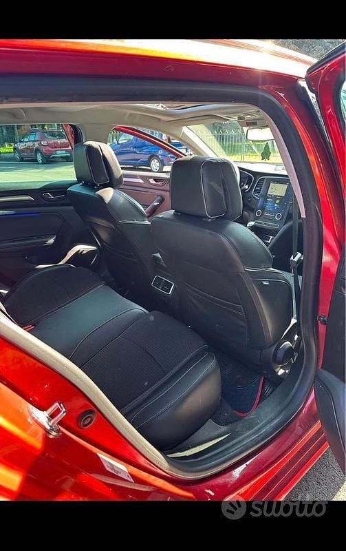 Usata Renault Mégane IV 130 CV (95 kW) 2017 Rosso Berlina